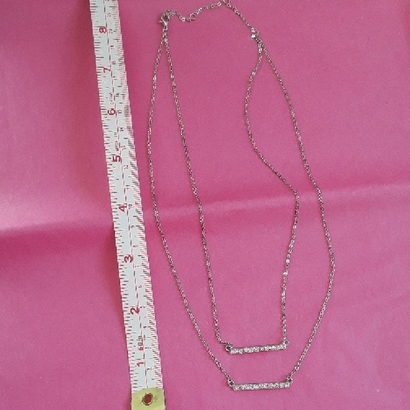 Elegant Silver Necklace with Crystal Accents - Picture 5 of 8